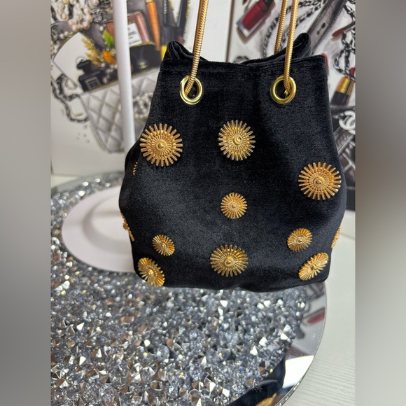Embellished Velvet Bucket Bag NIP - Picture 3 of 13